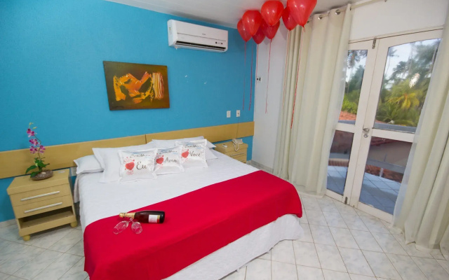 Crôa Mares Hotel