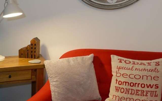 Great House for Large Groups, Lots of Space and Large Garden