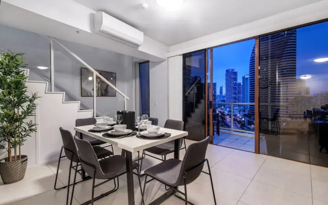 Savannah Penthouse
