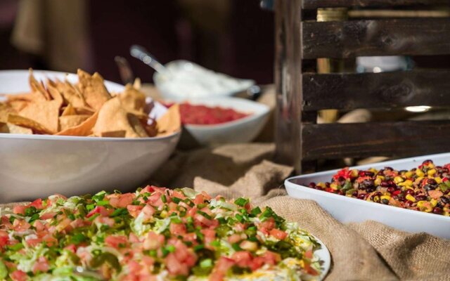 Best Western Plus Ramkota Hotel