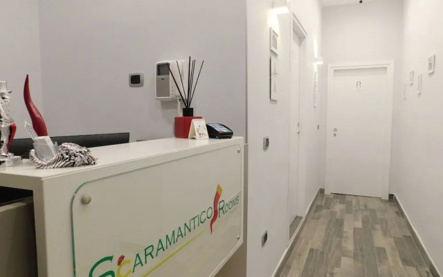 Scaramantico Rooms