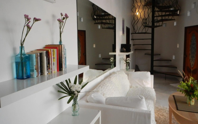Monkey Flower Villas