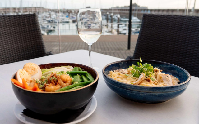 Radisson Blu Waterfront Hotel, Jersey