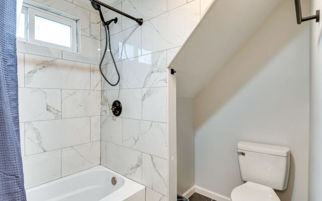 Modern Indianapolis Home < 2 Mi to Downtown!