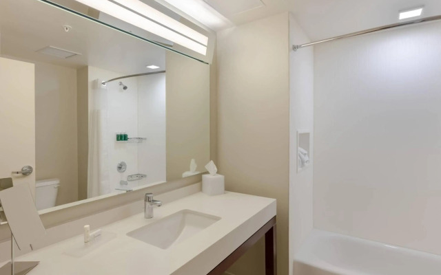 Courtyard by Marriott Savannah Airport