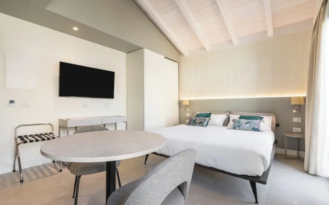 Karalin Sonnino Suites
