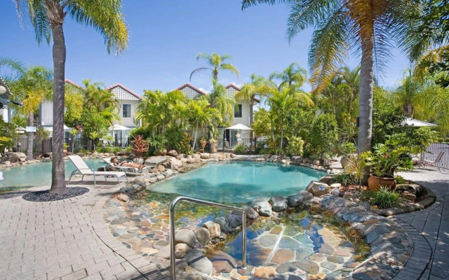 Skippers Cove Waterfront Resort