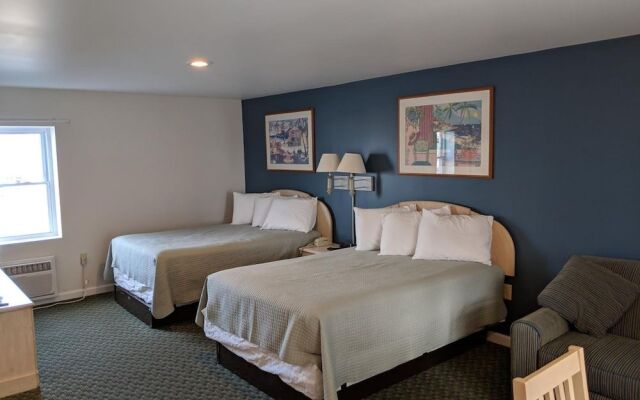 Crystal Sands Motel