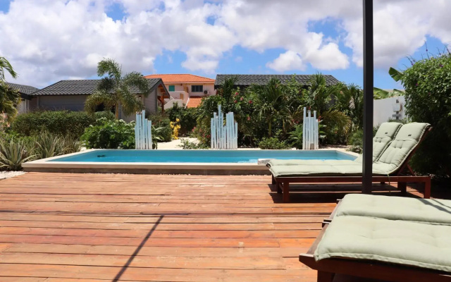 Woodz Bonaire