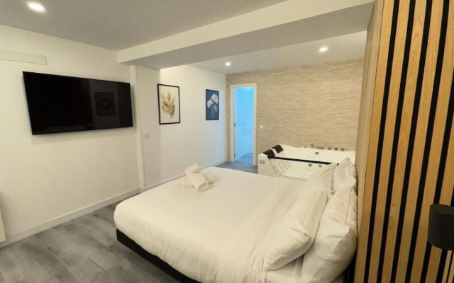 jacuzzi rooms