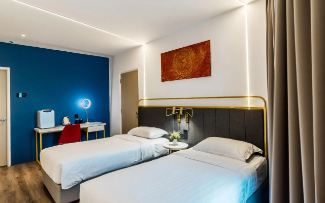 Regatta Suites Kozi Square Kuching