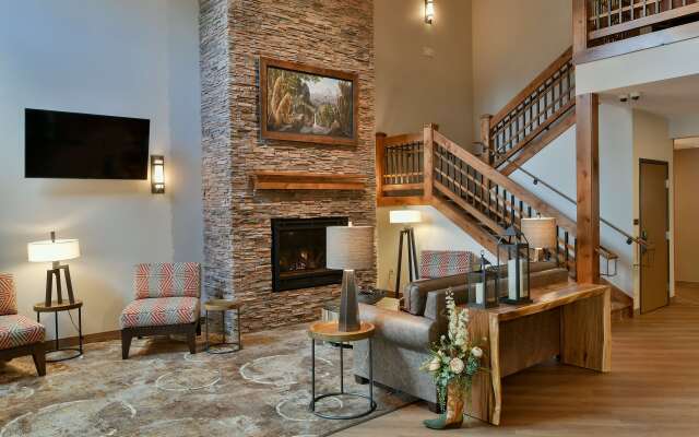 GrandStay Hotel & Suites