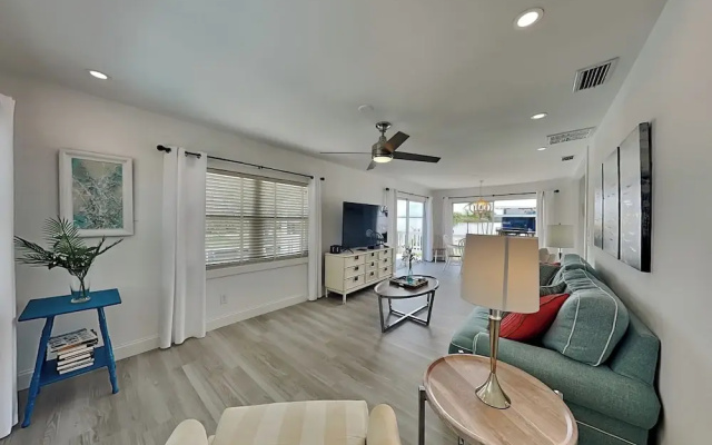 275 Blue Bay by Distinctive Beach Rentals