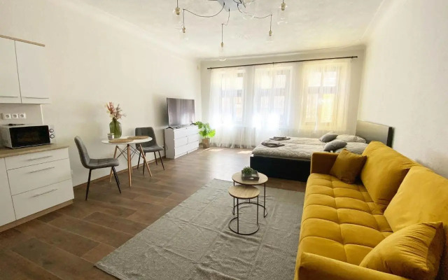 Kovarik Apartments I
