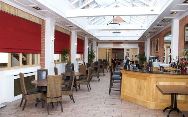Oakwood House Hotel