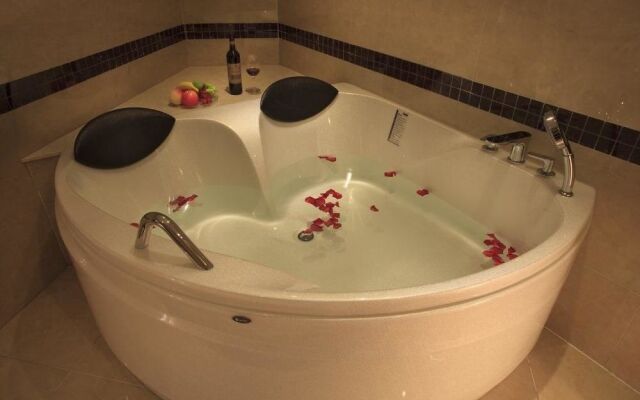 Jiaqi Landscape Hotel