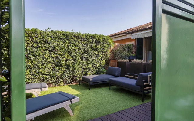 Elegant sea View Apartment