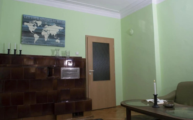 Midtown Place Apartment DORIS 1 with garage