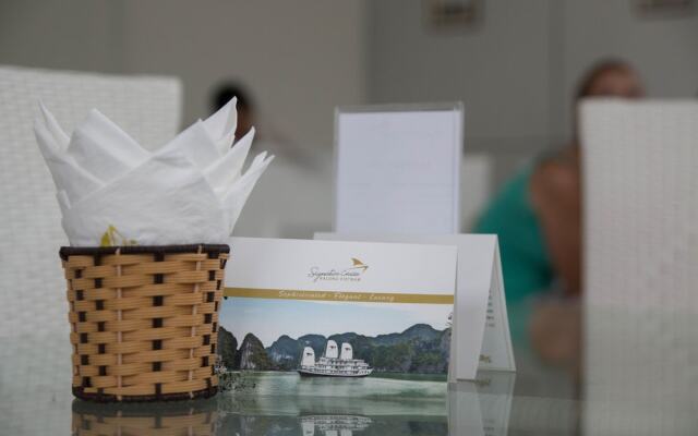 Signature Halong Cruise