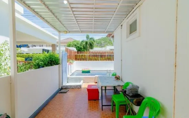 Little Hua-Hin Private Poolvilla from beach 3km