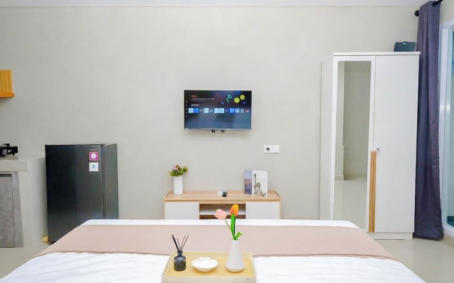 Contemporary And Cozy Studio Apartment Lrt City Sentul - Royal Sentul Park – Guest Rooms – Kadumangu