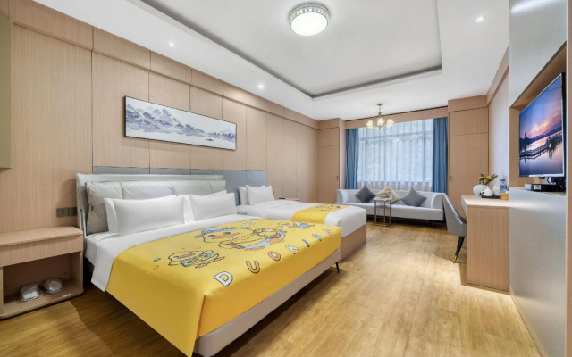 West Lake Hillview International