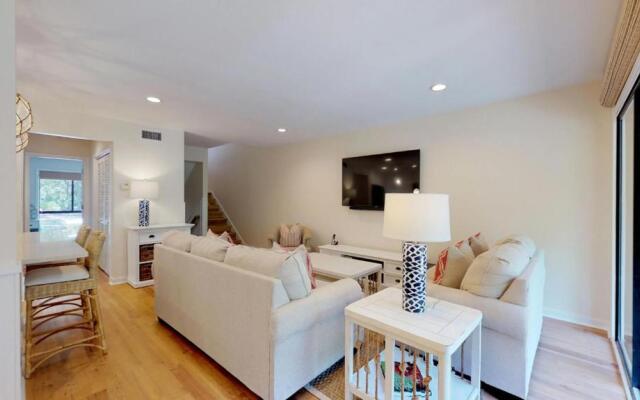 299 Turnberry Village