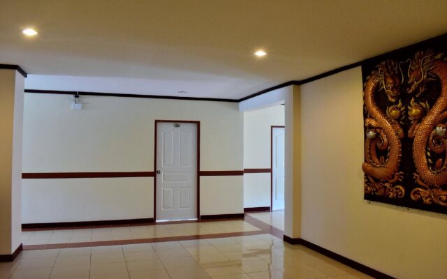 Outdoor Inn Kata Hotel