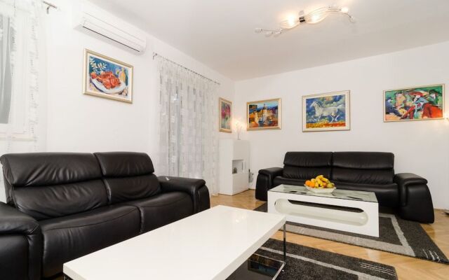 Apartment Iva - Andrije Hebranga 31