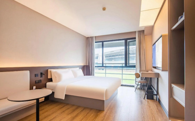 Hanting Hotel (Luoyang Sports Center)