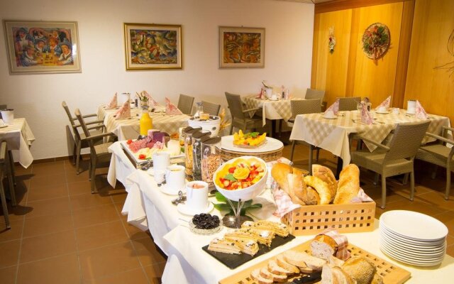 Hotel Biobistro Semadeni