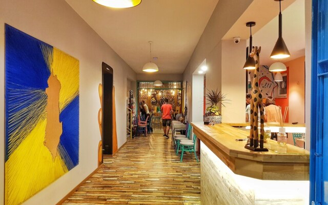 Bed Station Hostel & Bar