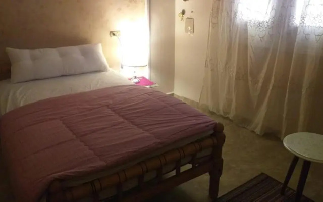 Pyramid Giza City Inn