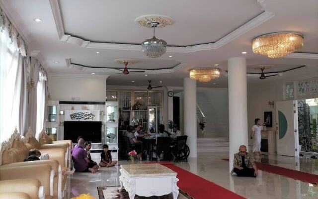 Narong Ek Residence View & Pool Villa