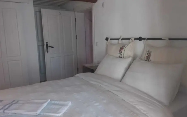 Nil House