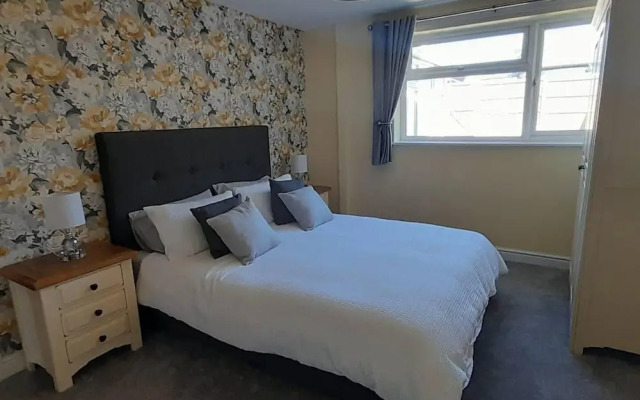Remarkable 2-bed House in Walesby Nottinghamshire