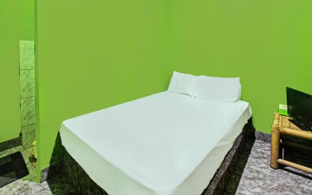 Hotel O Ashooy HomestayNearWisata Desa sedau