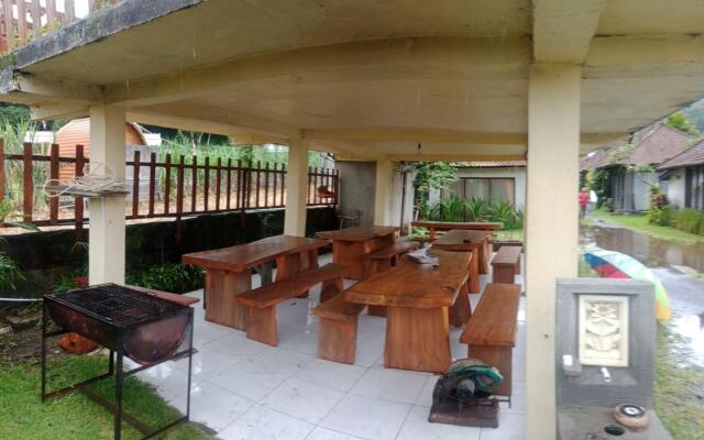 Astradana Hotel & Restaurant