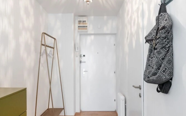 Quiet Penthouse apartment close to Stadthalle