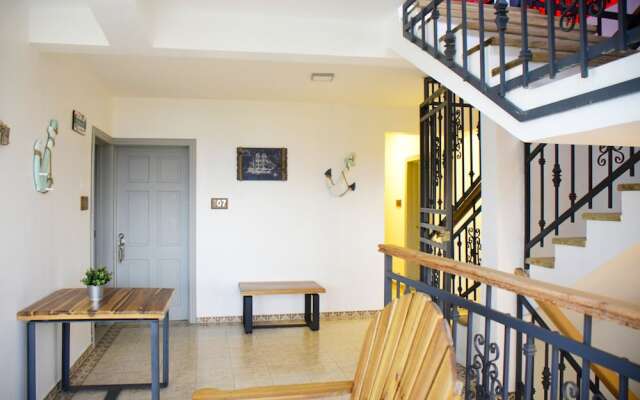 Hostal Marina Samana