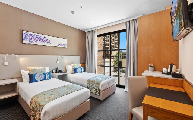 YEHS Hotel Sydney QVB