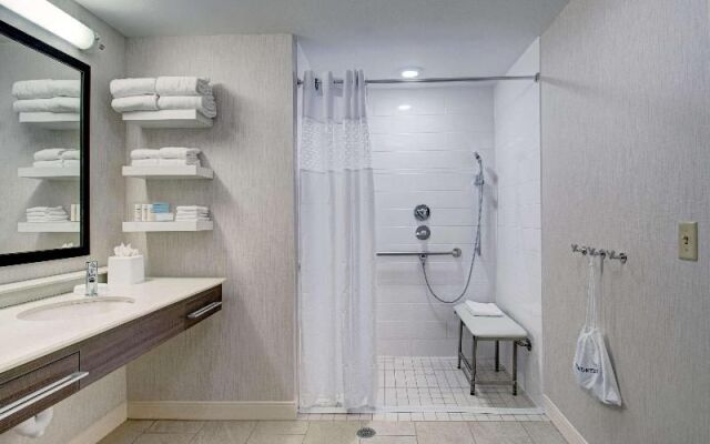 Hampton Inn & Suites Boston/Westborough