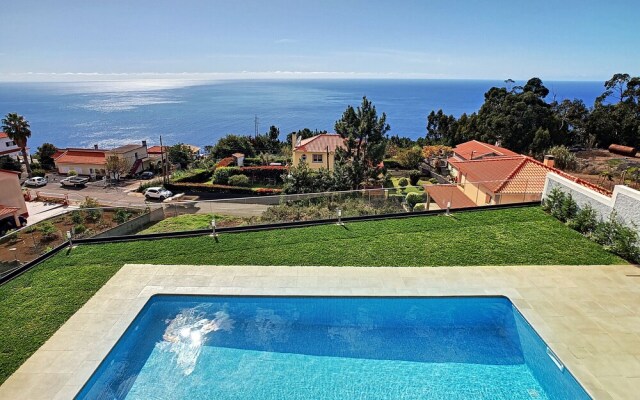 Villa Relaxing View by MHM
