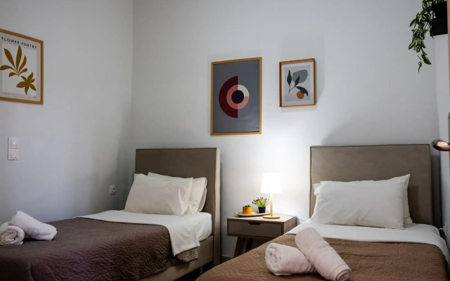 Tesys Studios & Apartments
