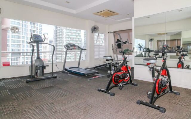 Oyo Home 44046 Cozy 1 Bedroom Casa Mutiara