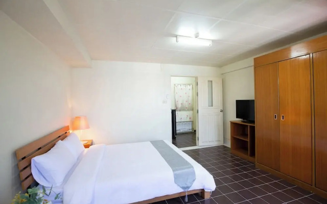 D-haus Ngamwongwan Residence