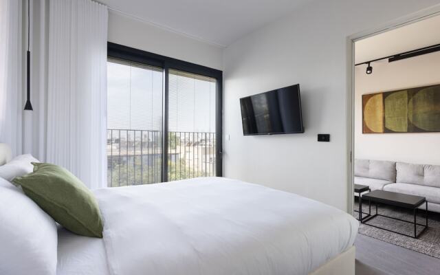 Skyline Serenity by tlv2rent