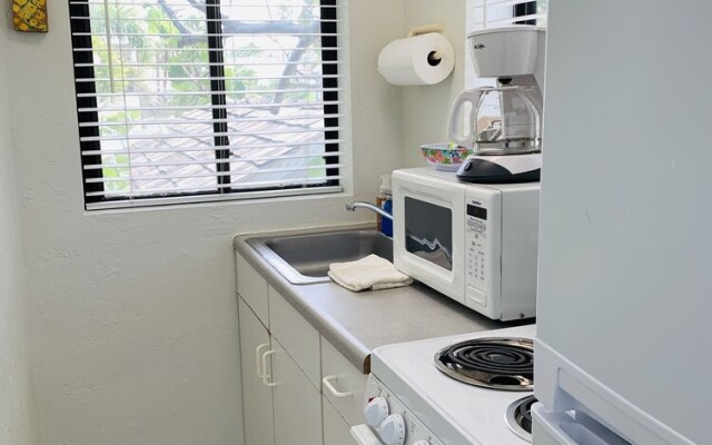 Sabal Palms Inn
