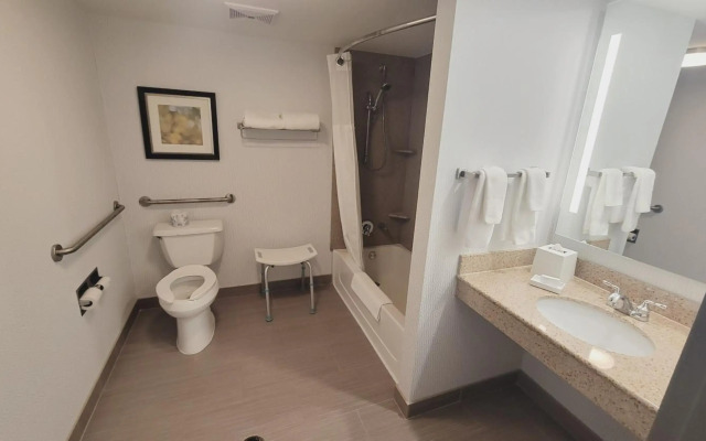 Hilton Garden Inn Halifax Airport