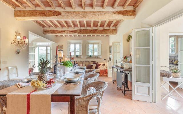 Villa Label in Camaiore